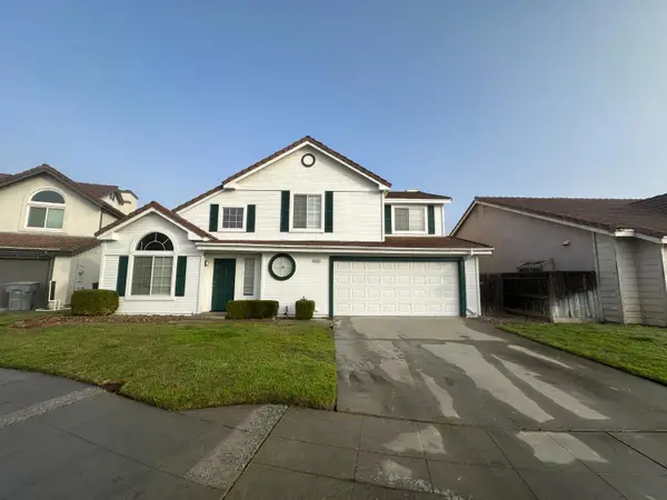 273 W Cromwell Avenue, Clovis, CA 93611