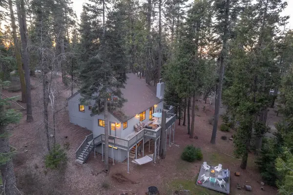 39095 Ridge Rd, Shaver Lake, CA 93664