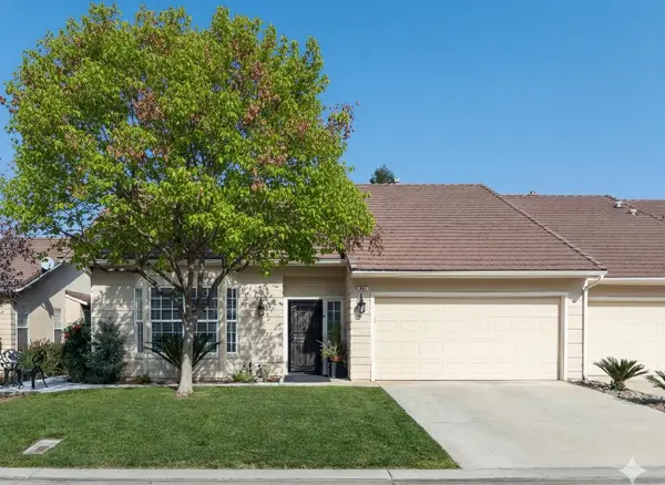 337 E Village Drive, Dinuba, CA 93618