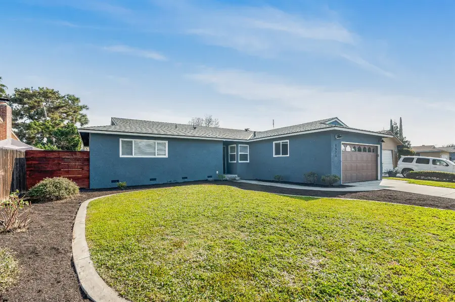 1521 Stanford Avenue, Clovis, CA 93611 - Image #3