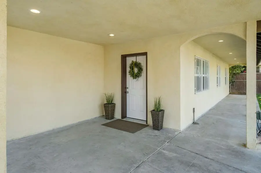 3316 E Clinton Avenue, Fresno, CA 93703 - #3