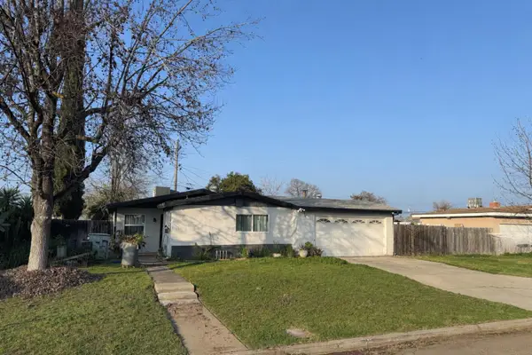 122 E Calimyrna Avenue, Fresno, CA 93710