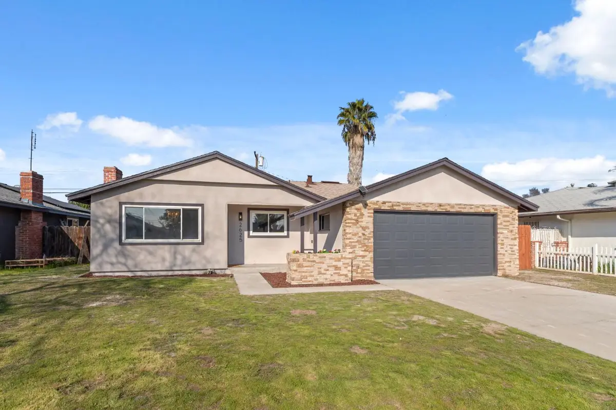 2625 E Sussex Way, Fresno, CA 93726 - #1