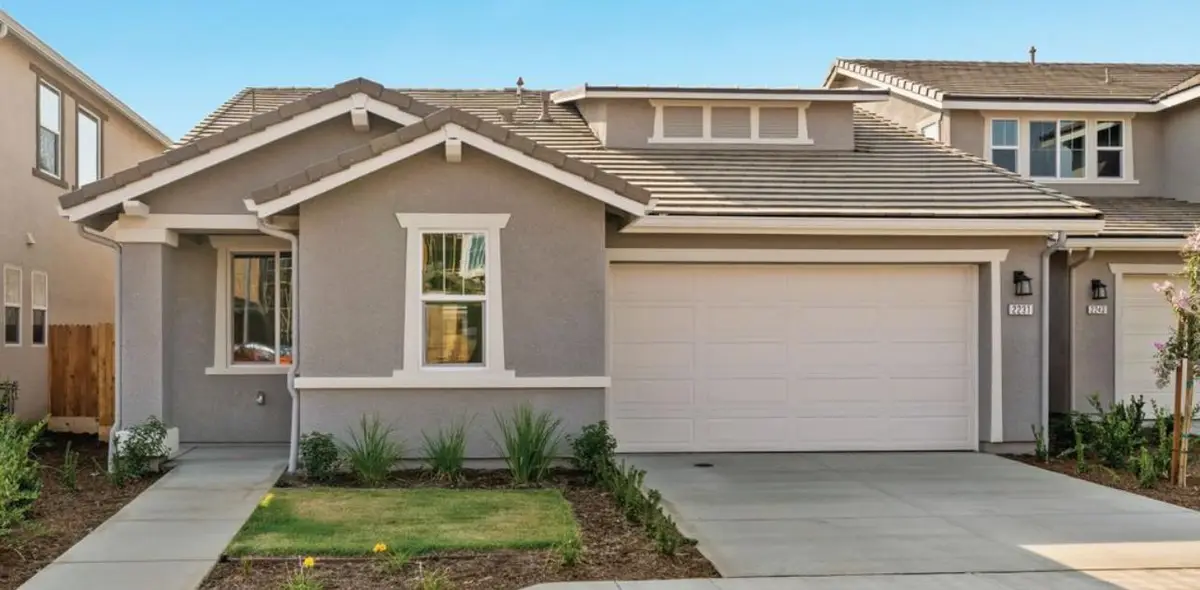 2231 N Bliss Avenue, Fresno, CA 93727 - #1