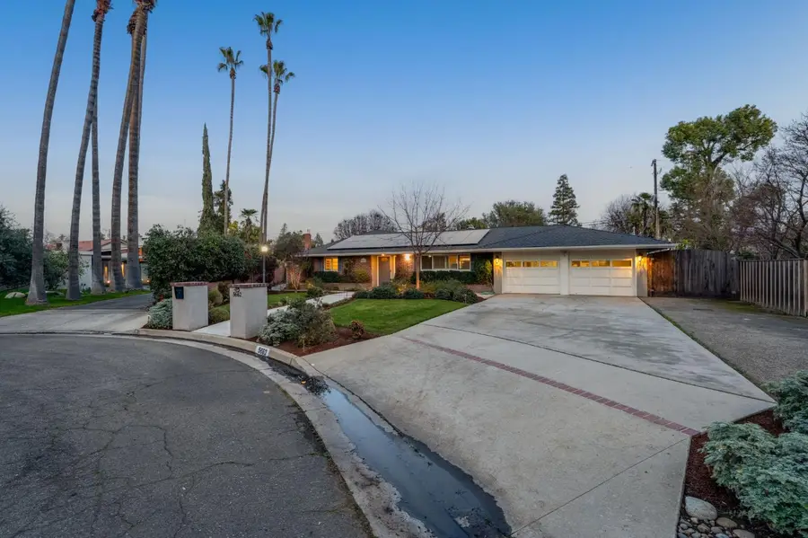 5662 N Thorne Avenue, Fresno, CA 93711 - #2