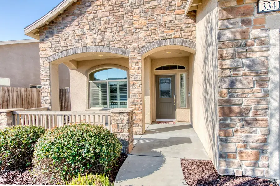 3341 N Pearwood Avenue, Fresno, CA 93727 - #3