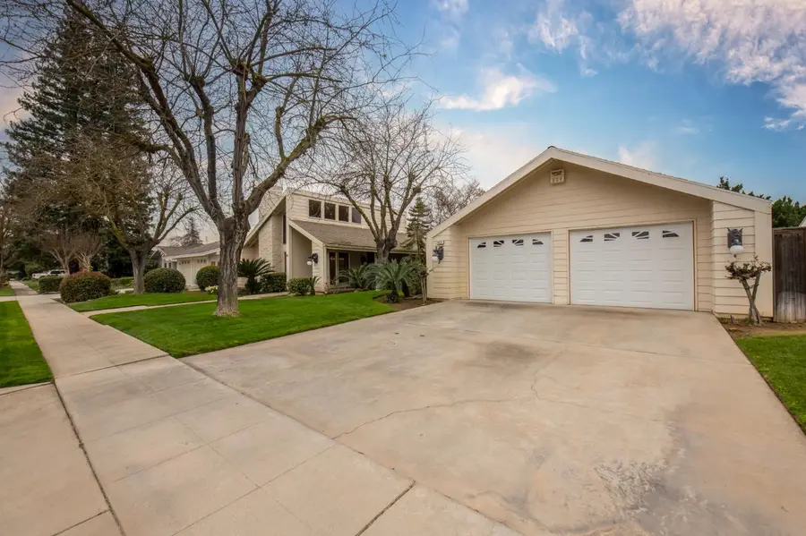 6271 N Prospect Avenue, Fresno, CA 93711 - Image #3