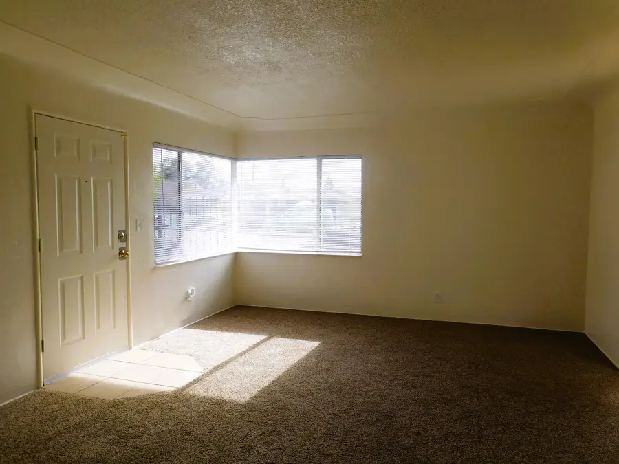 3233 E Clinton, Fresno, CA 93703 - #2