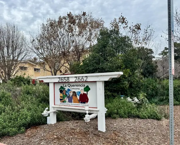 2658 E Alluvial Avenue #120, Fresno, CA 93720