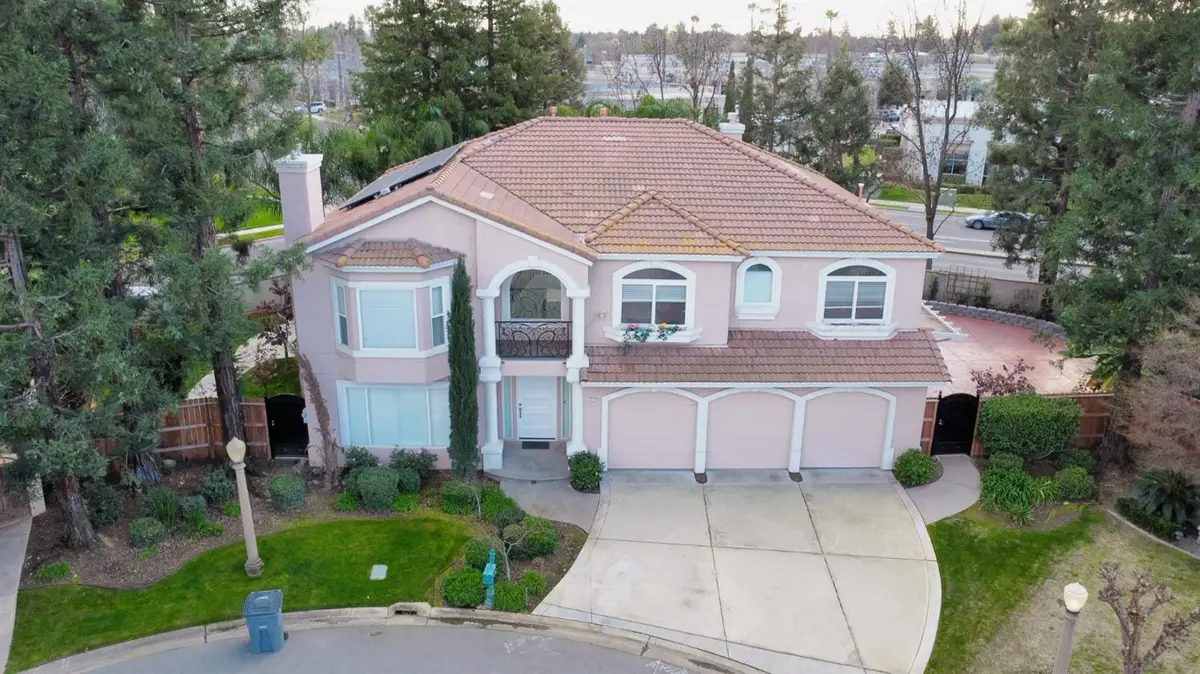 2625 E Sean Avenue, Fresno, CA 93720 - #1