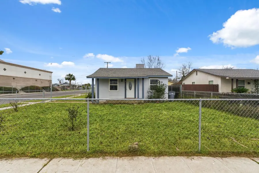 103 W Alluvial Avenue, Pinedale, CA 93650 - #2