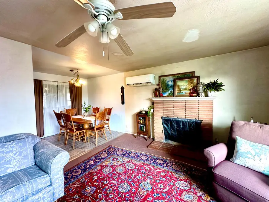 27277 Parkwood Avenue, Madera, CA 93637 - #3