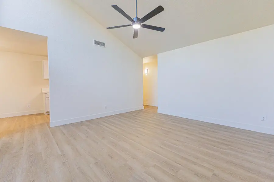 5965 E Shields #111, Fresno, CA 93727 - #2