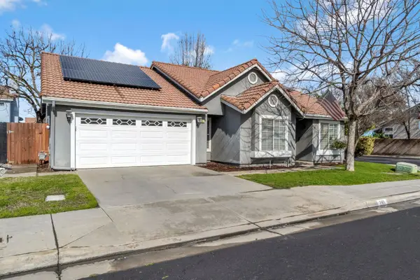 265 W Decatur Avenue, Clovis, CA 93611