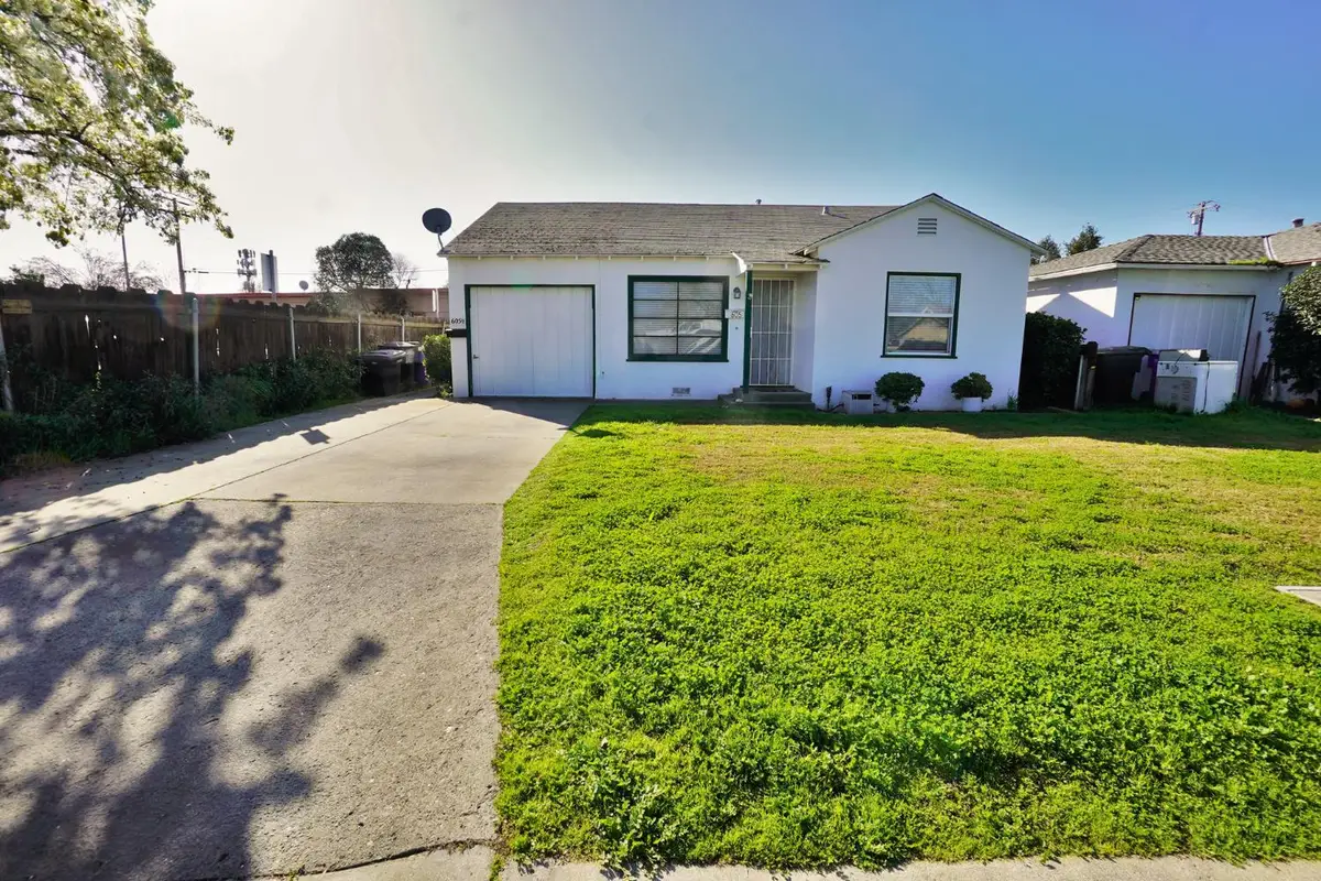605 E Myrtle Street, Hanford, CA 93230 - #1