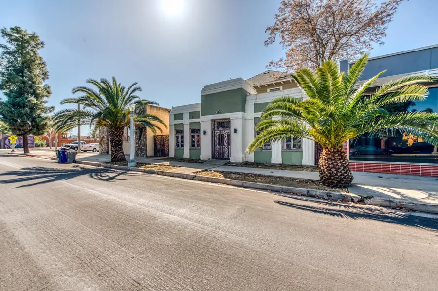 1821 Van Ness Avenue, Fresno, CA 93721 - #3