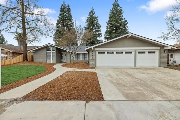 96 Burgan Avenue, Clovis, CA 93611