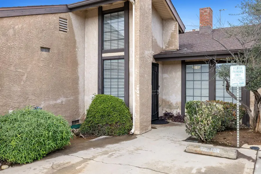 1629 Willow Avenue, Clovis, CA 93612 - #2