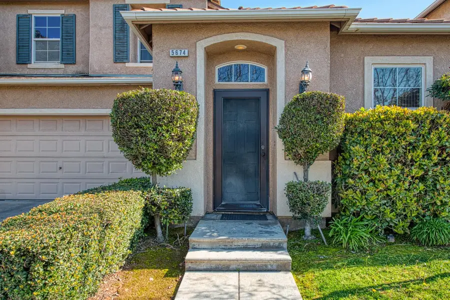 5674 N Lemon Tree Lane, Fresno, CA 93722 - #2