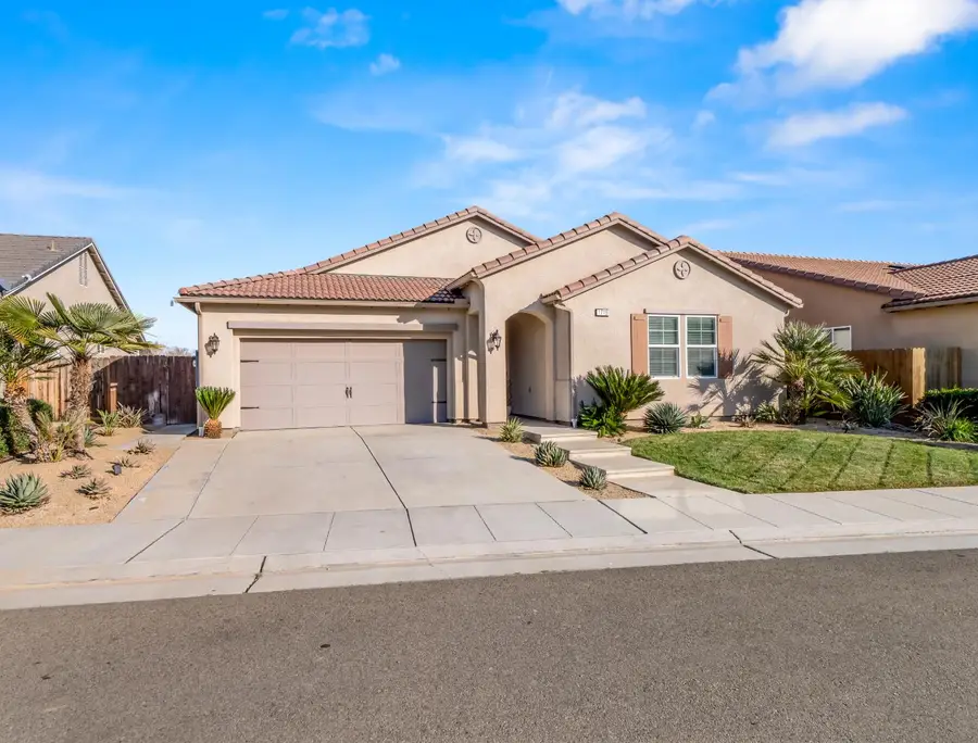 1719 N Whitmore Avenue, Clovis, CA 93619 - #3