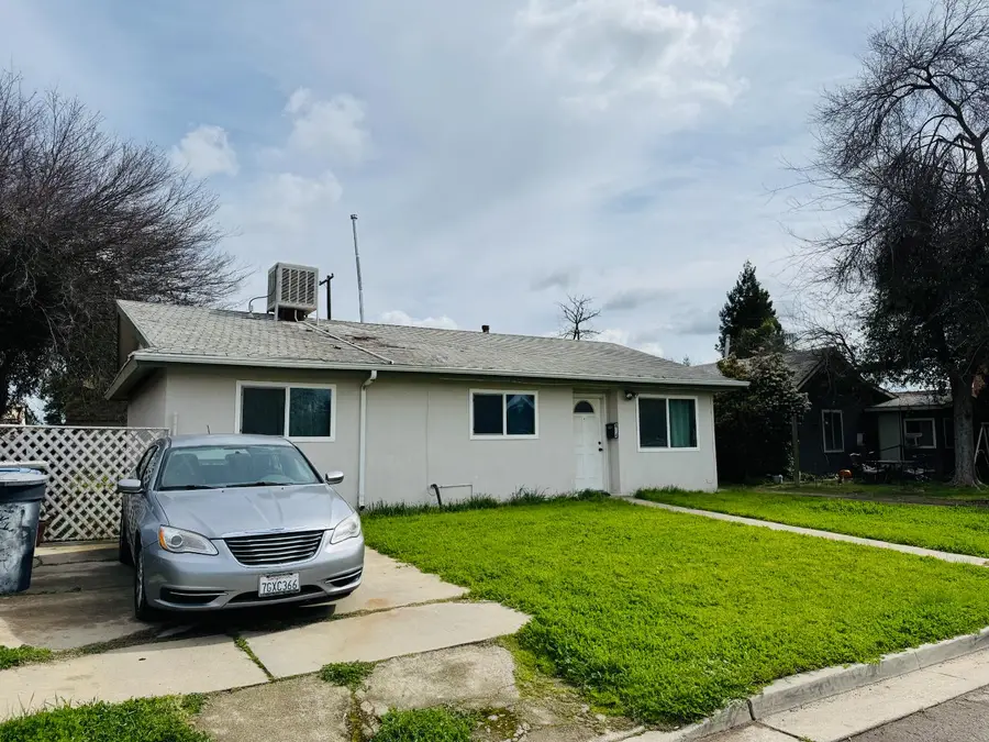 814 Brehler Avenue, Sanger, CA 93657 - #3