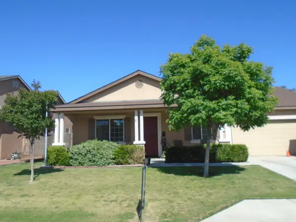 1383 Manor Avenue, Hanford, CA 93230