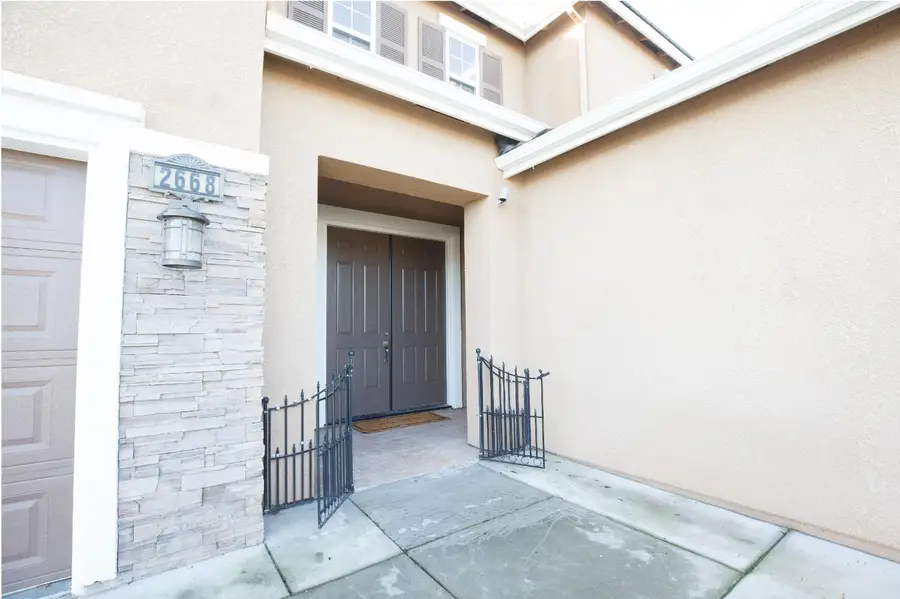 2668 Scott Avenue, Clovis, CA 93611 - #2