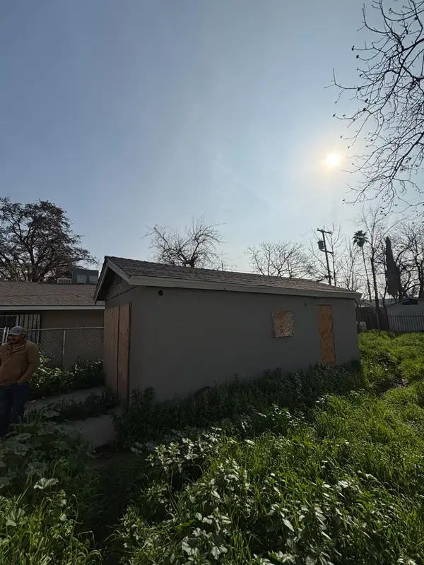 2044 E Tyler Avenue, Fresno, CA 93701