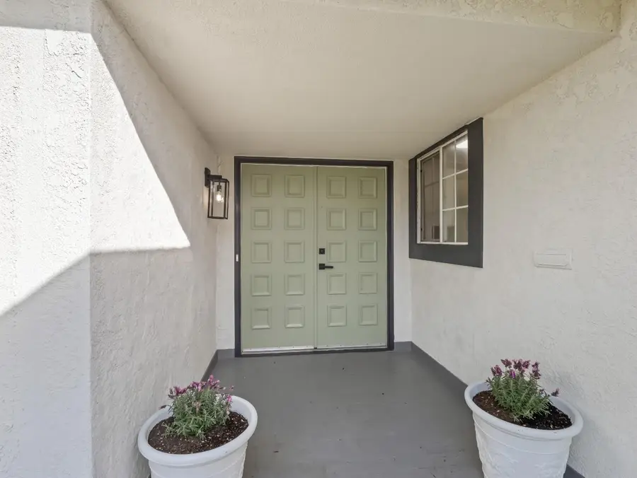 4524 N John Albert Avenue, Fresno, CA 93726 - #2