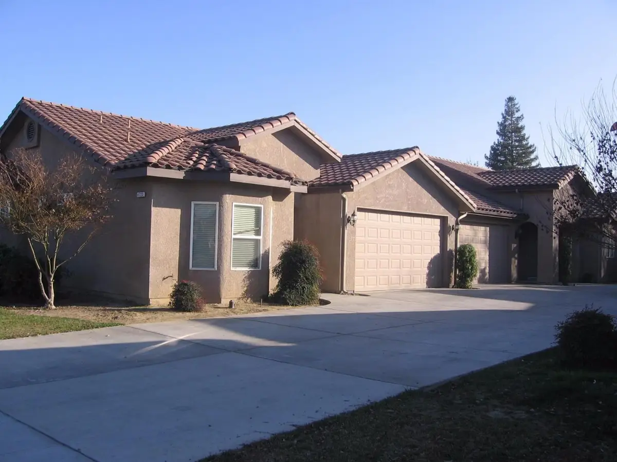 4723 W Clinton Avenue #101, Fresno, CA 93722 - #1