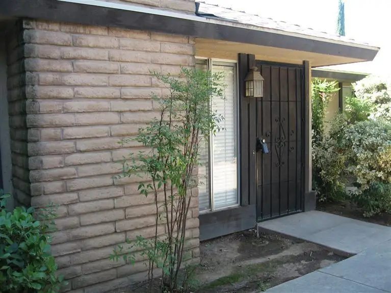 5707 N Valentine Avenue #101, Fresno, CA 93711 - #2