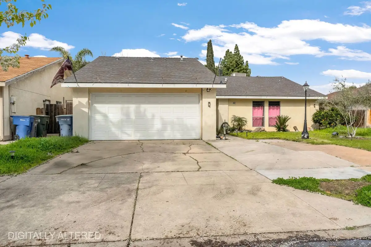 4883 E Geary Street, Fresno, CA 93725 - #1