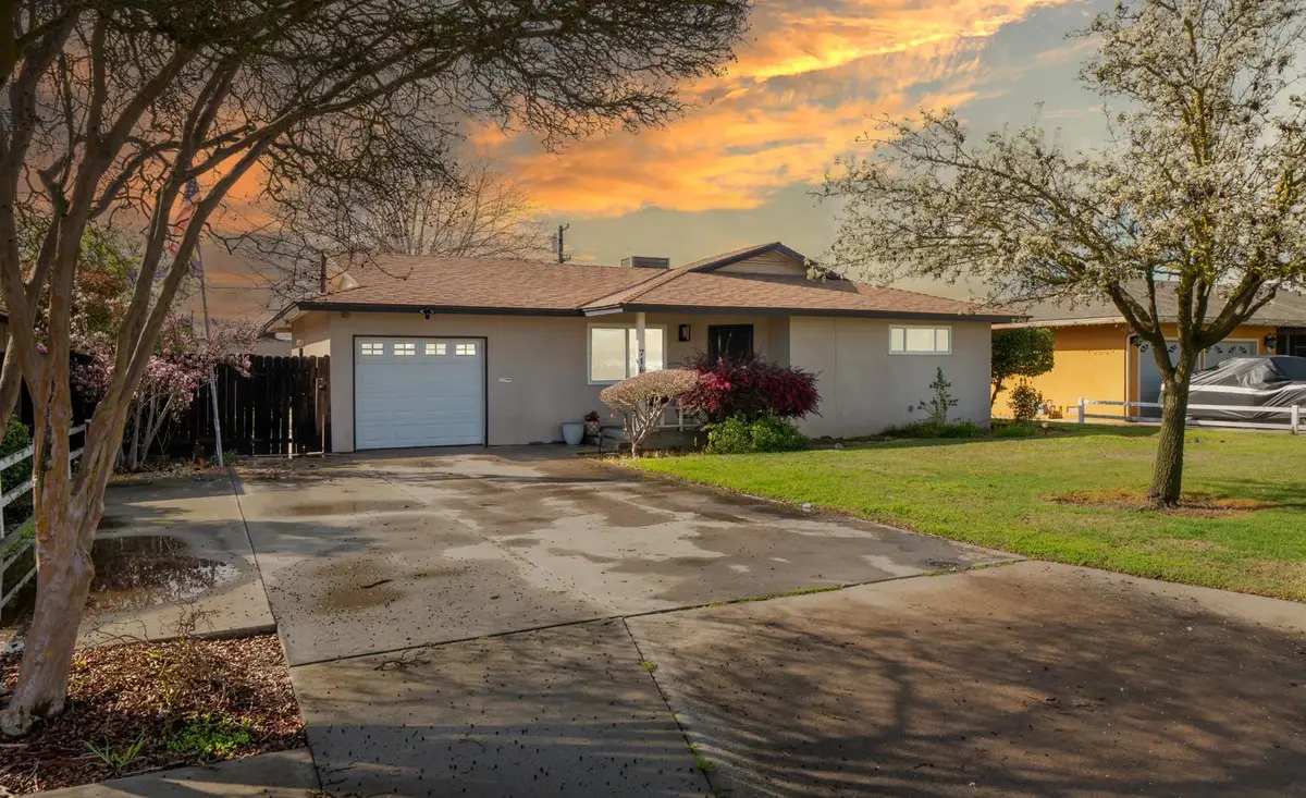 716 Willis Avenue, Madera, CA 93637 - #1