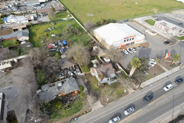 2020 W Olive Avenue, Fresno, CA 93728