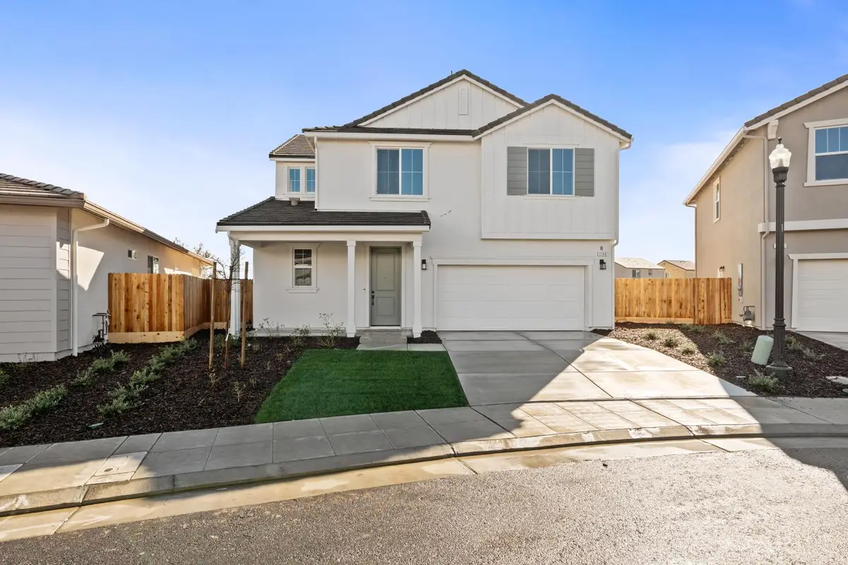 1140 Ponderosa Way W, Madera, CA 93636 - #1