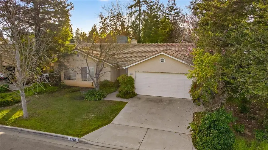 6353 N Brix, Fresno, CA 93722 - #2