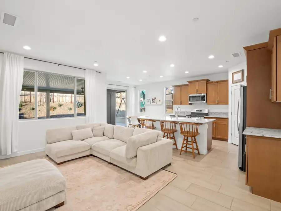 673 Redrock Drive, Madera, CA 93636 - #2