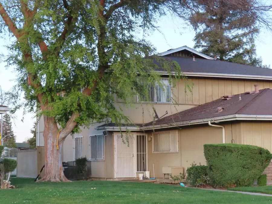4960 N Holt Avenue #103, Fresno, CA 93705 - #2