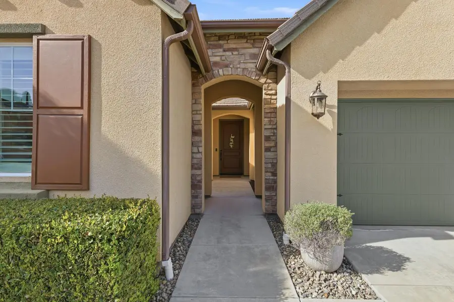 4179 Trenton Avenue, Clovis, CA 93619 - #3