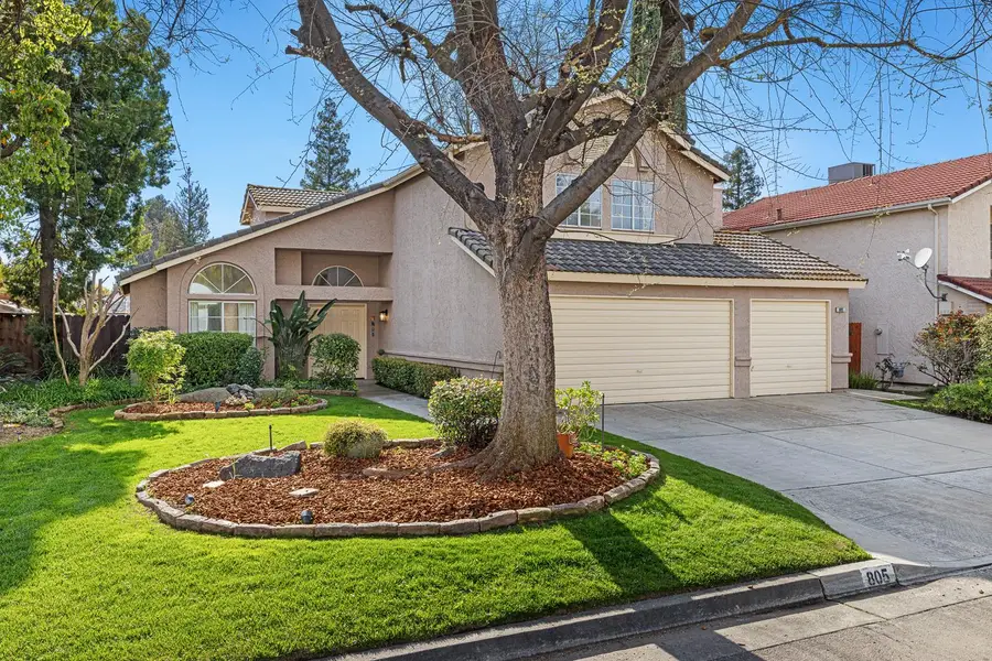 805 E Buckhill Road, Fresno, CA 93720 - #2