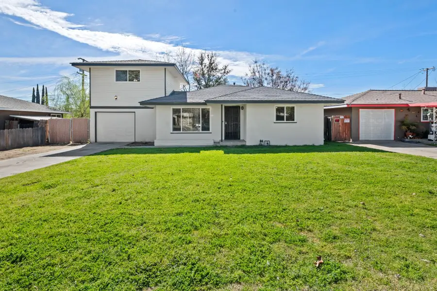 4774 E Simpson Avenue, Fresno, CA 93703 - #2