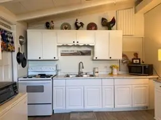 3979 N Drexel Avenue, Fresno, CA 93726 - #2