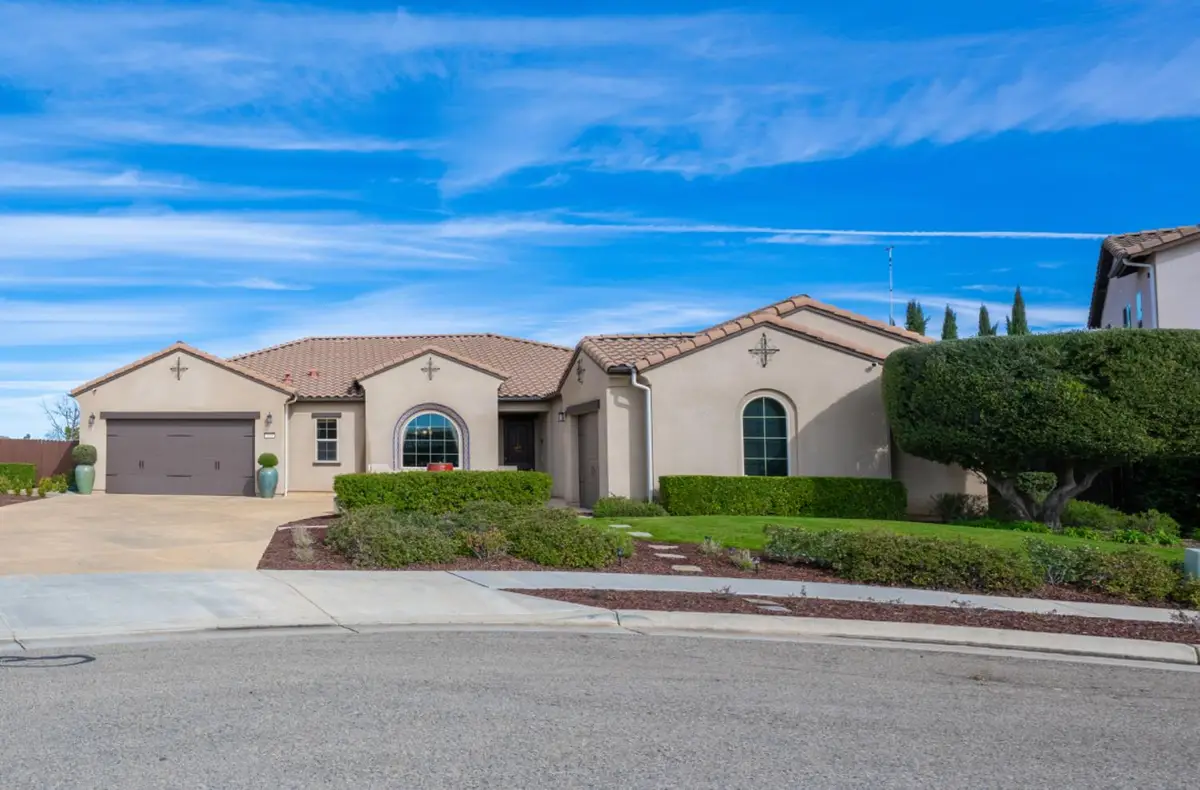 3205 Lexington Avenue, Clovis, CA 93619 - #1