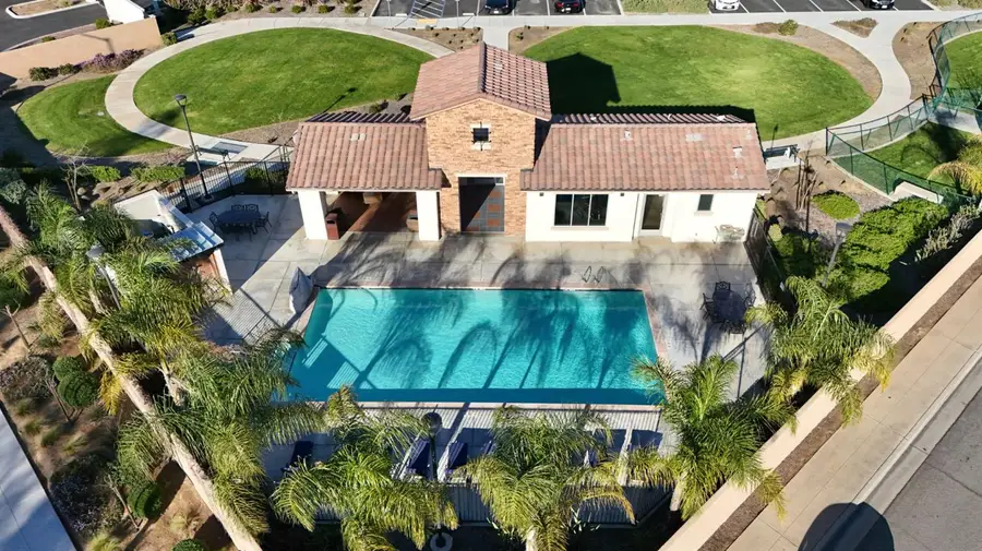 5468 W Santa Barbara Drive, Fresno, CA 93722 - #2