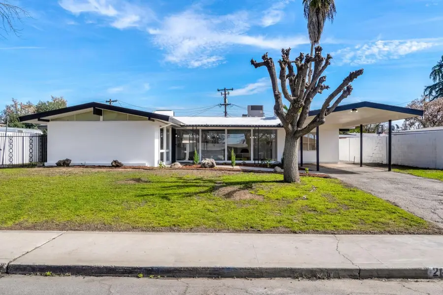 2622 N 2nd Street, Fresno, CA 93703 - #2