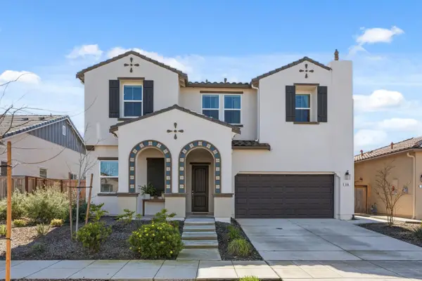 588 Overstone Avenue, Madera, CA 93636