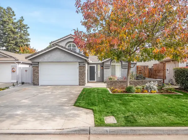 9560 N Barton Avenue, Fresno, CA 93720