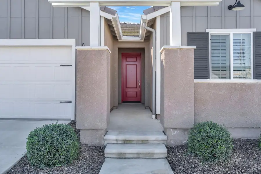 642 Stone Crest Avenue, Madera, CA 93636 - #2