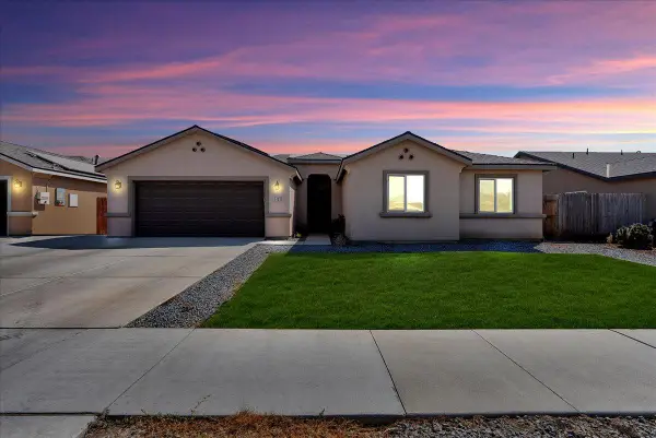 2439 Madeline Drive, Hanford, CA 93230