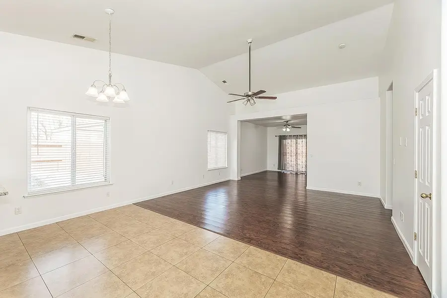 3770 W Princeton Avenue, Fresno, CA 93722 - #3